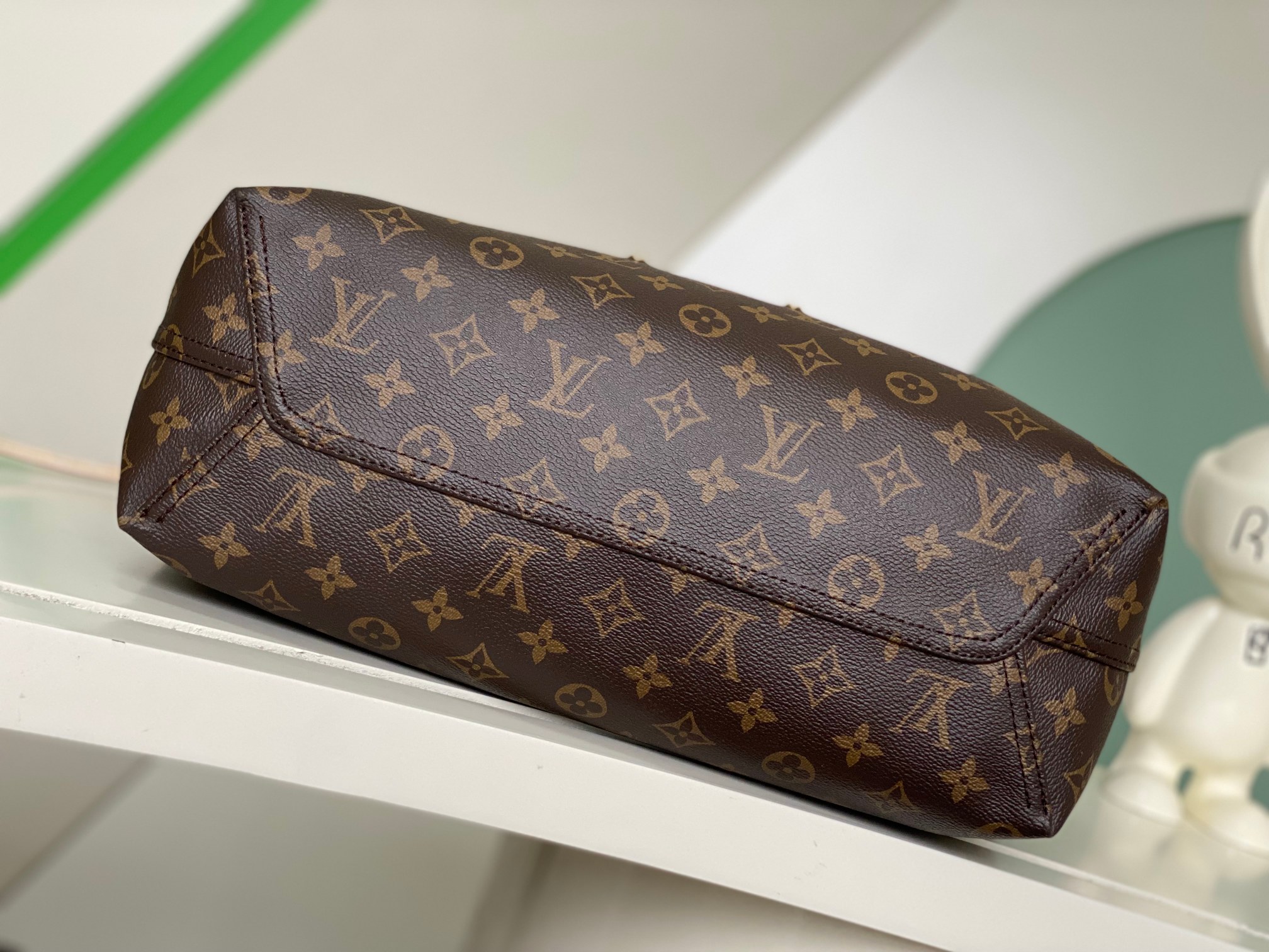 Louis Vuitton Shopping Bags